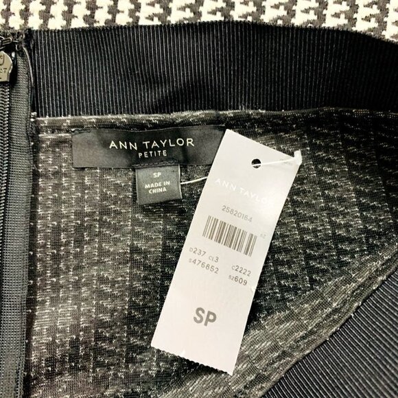 NWT Ann Taylor Herringbone Houndstooth Plaid Pencil Skirt Small Petite Classic - Picture 8 of 11
